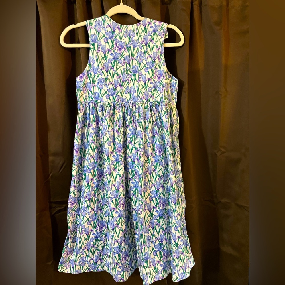Girls Just Ducky causal summer dress, Size 14, so pretty and cool